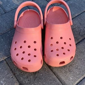 Peach Crocs
